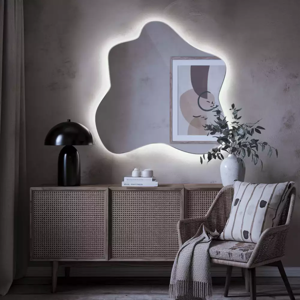 Oglindă modernă cu iluminare integrată