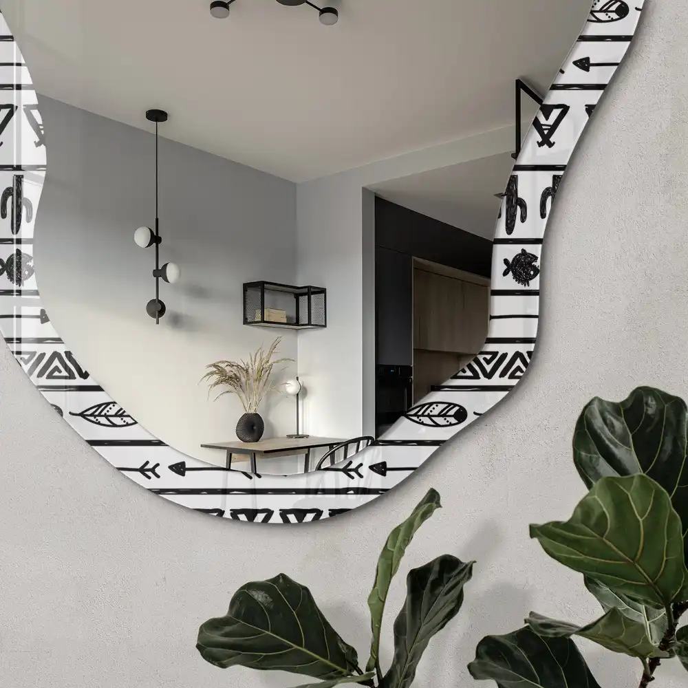 Oglindă decorativă neregulată cu model etnic