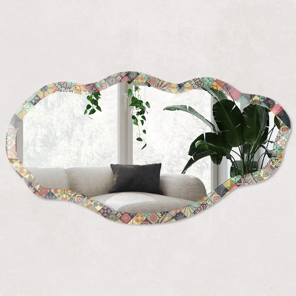 Oglindă decorativă neregulată cu imprimeu patchwork colorat