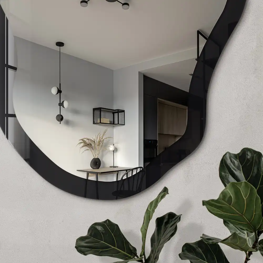 Oglindă decorativă cu formă neregulată și imprimeu negru