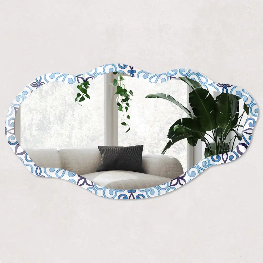 Oglindă neregulată cu imprimeu decorativ bleu deschis