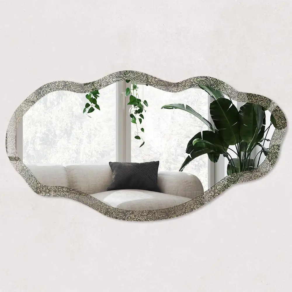 Oglindă decorativă cu formă neregulată și model floral