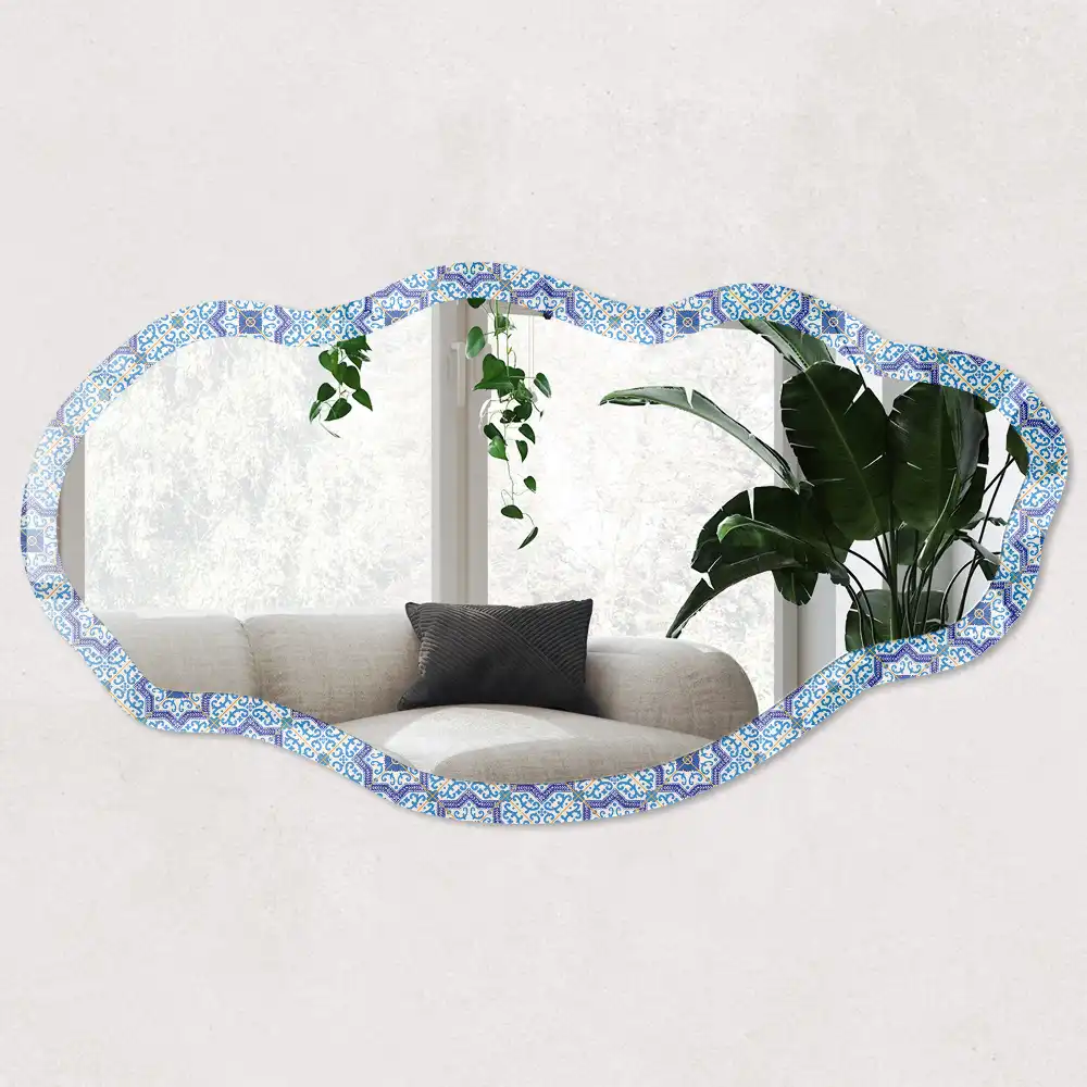 Oglindă cu ramă imprimată în formă neregulată cu model de meditație