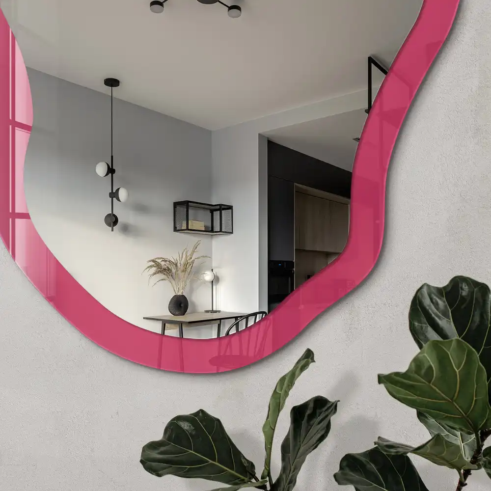 Oglindă decorativă neregulată cu imprimeu roz intens