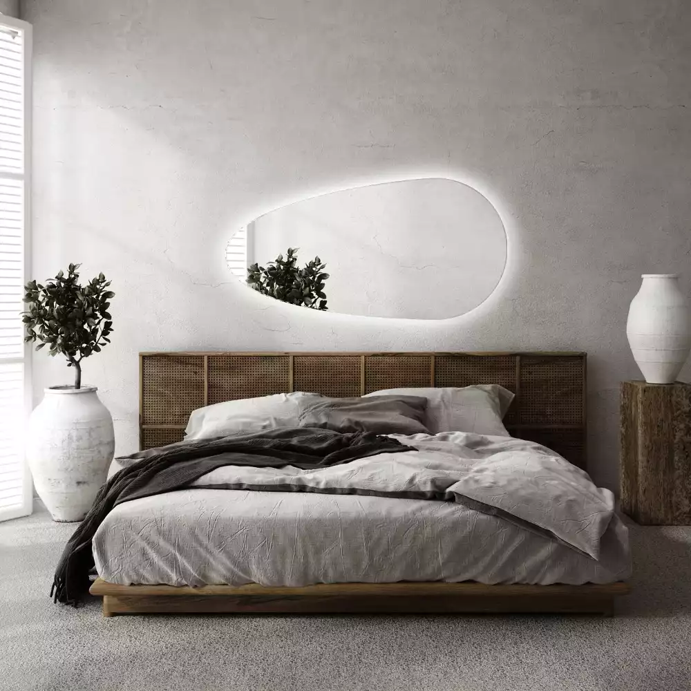 Oglindă decorativă în formă de lacrimă cu iluminare LED