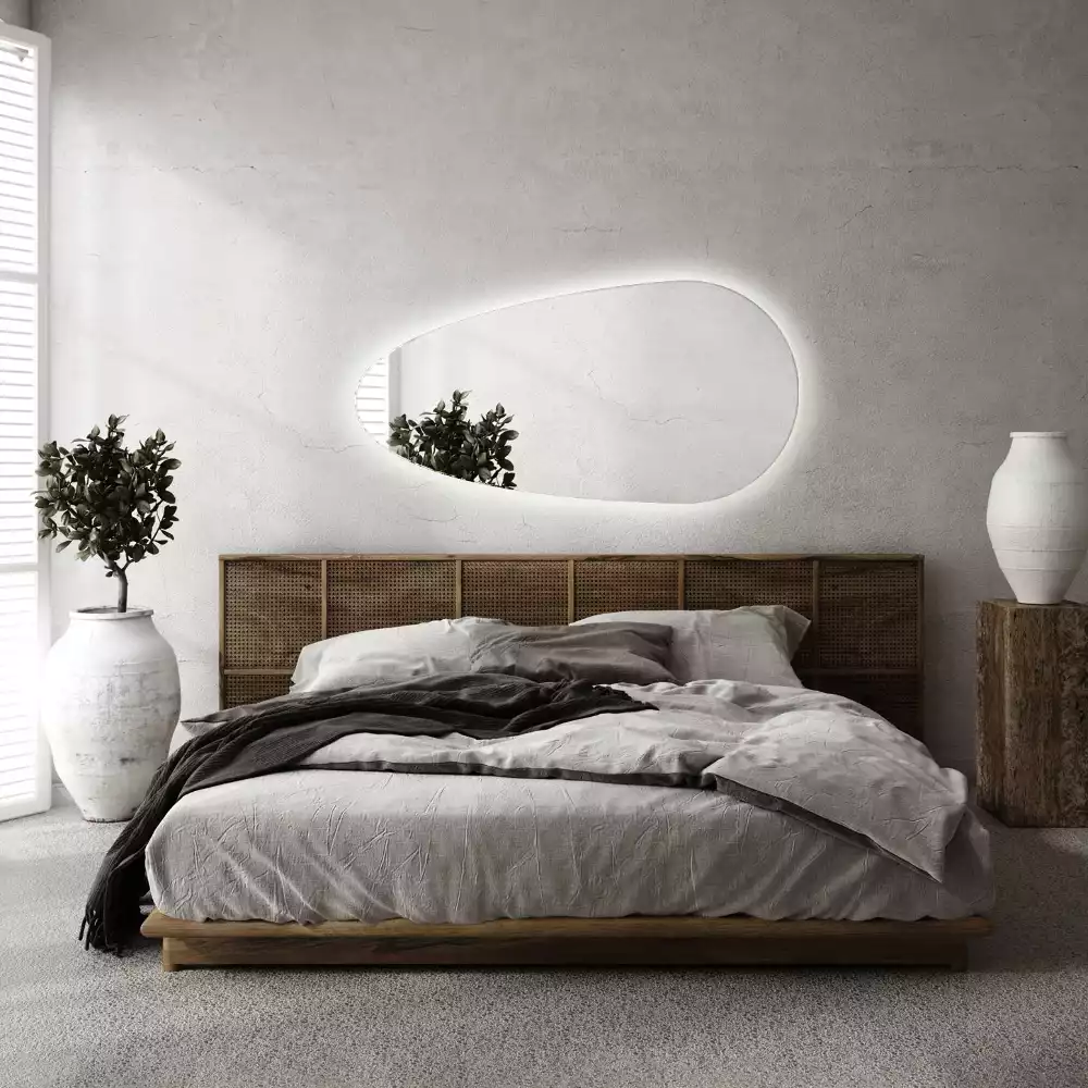 Oglindă decorativă în formă de lacrimă cu iluminare LED
