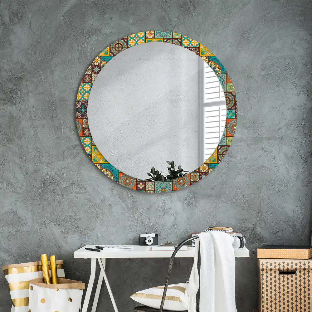 Oglindă rotundă decorativă cu model arab