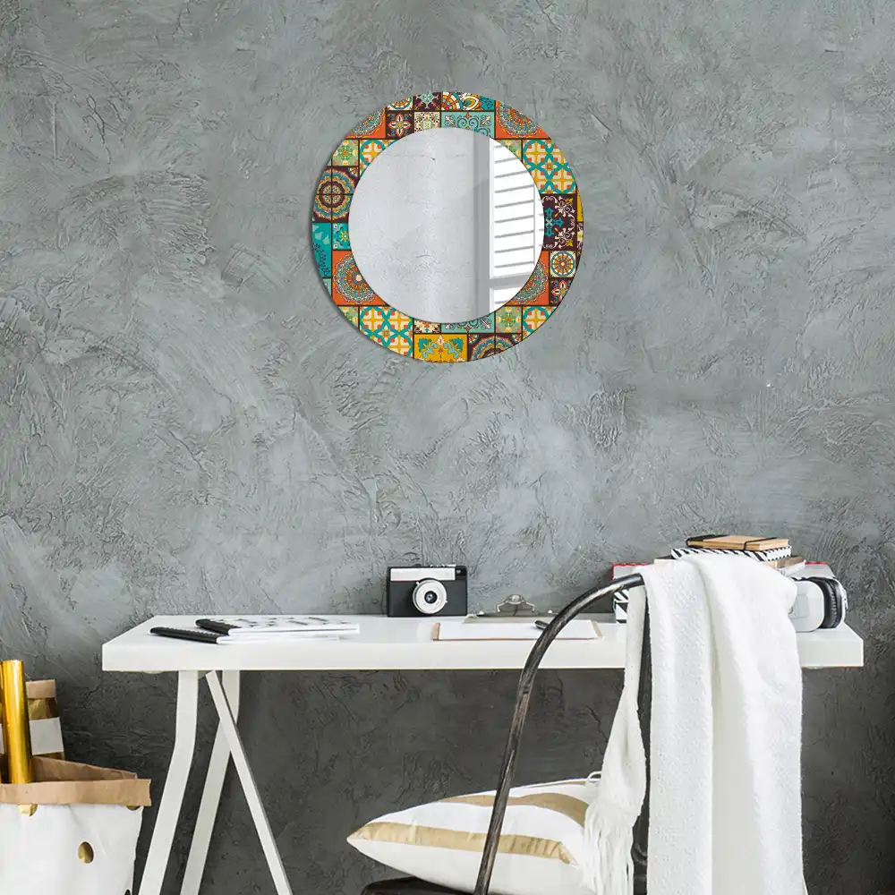 Oglindă rotundă decorativă cu model arab