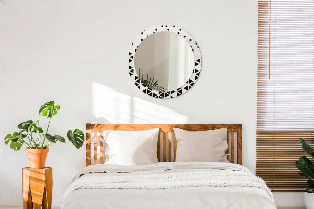Oglindă rotundă de perete cu decor geometric abstract