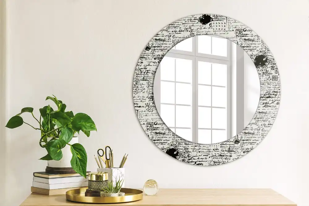 Oglindă rotundă decorativă cu design tip mâzgăleli