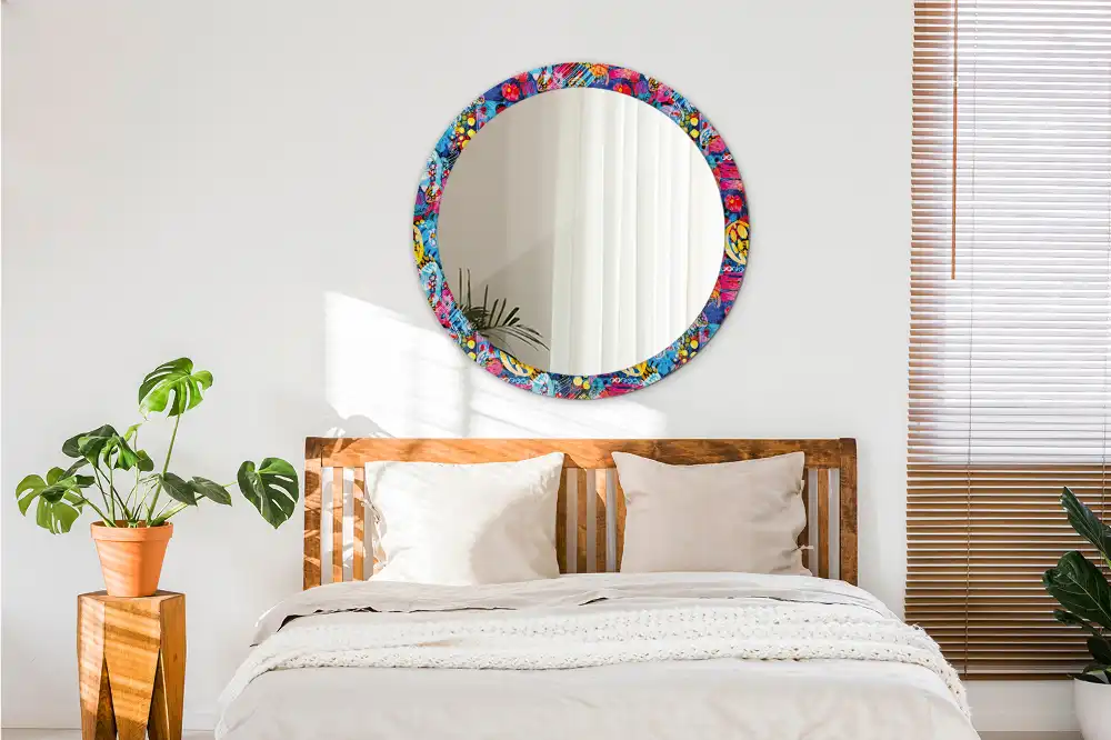 Oglindă decorativă rotundă cu design mâzgăleli colorate