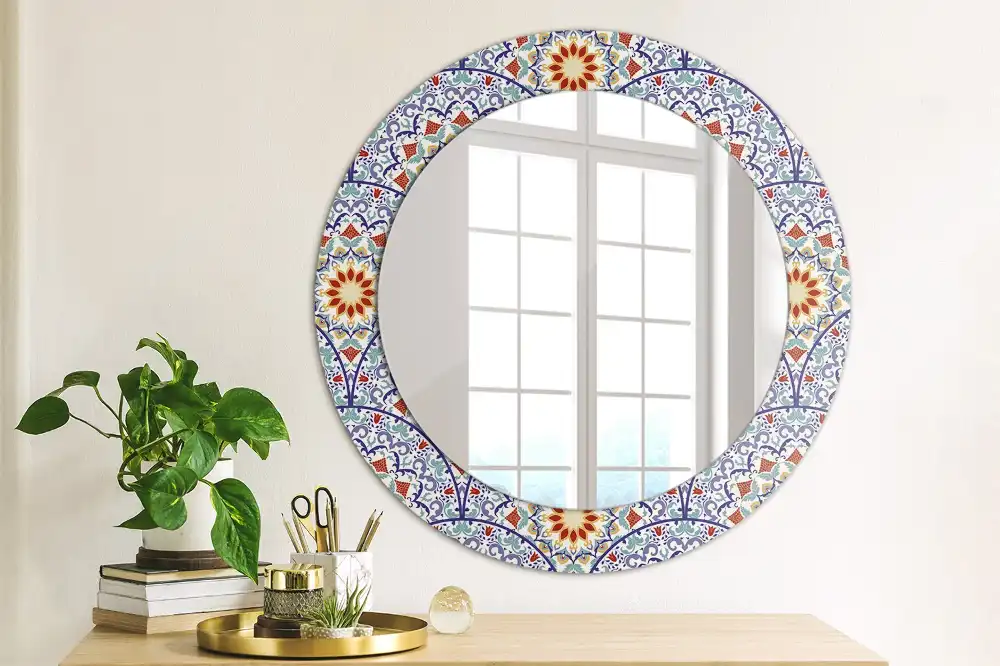 Oglindă rotundă decorativă cu compoziție orientală pentru perete