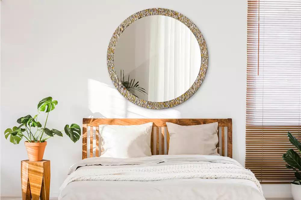 Oglindă decorativă rotundă cu aspect de terrazzo