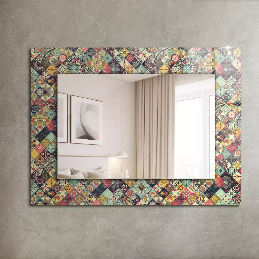 Oglindă dreptunghiulară cu ramă imprimeu patchwork colorat
