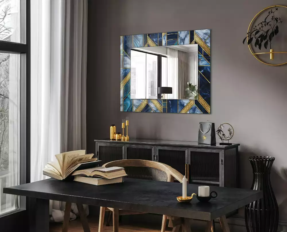 Oglindă dreptunghiulară de perete cu design geometric abstract tip mozaic