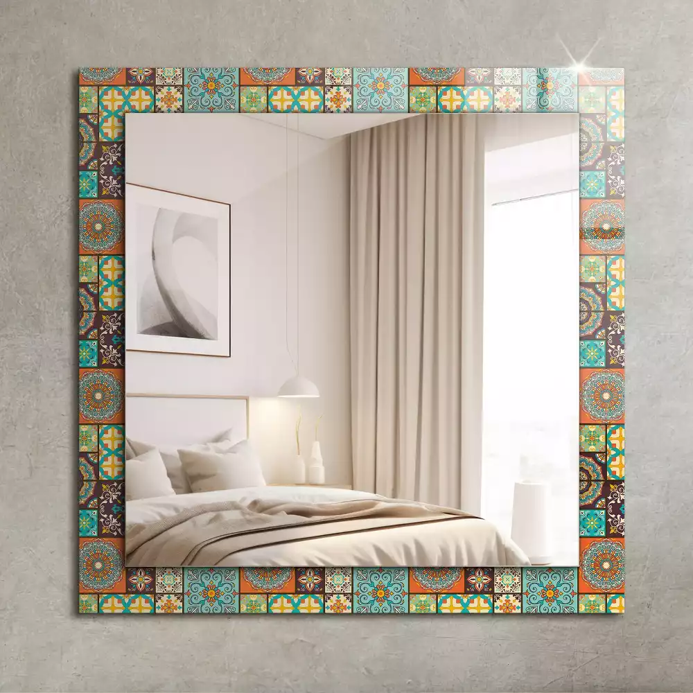 Oglindă dreptunghiulară cu decor din mozaic colorat