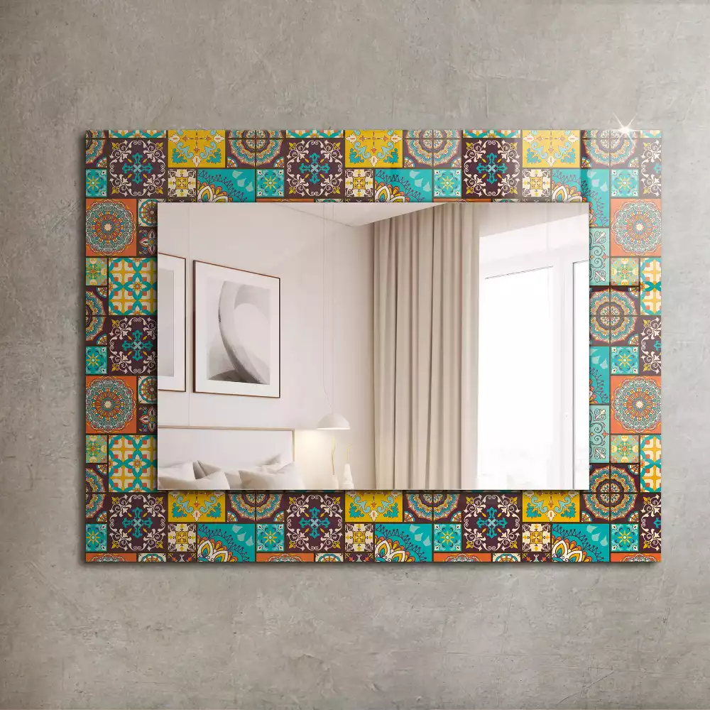 Oglindă dreptunghiulară cu decor din mozaic colorat
