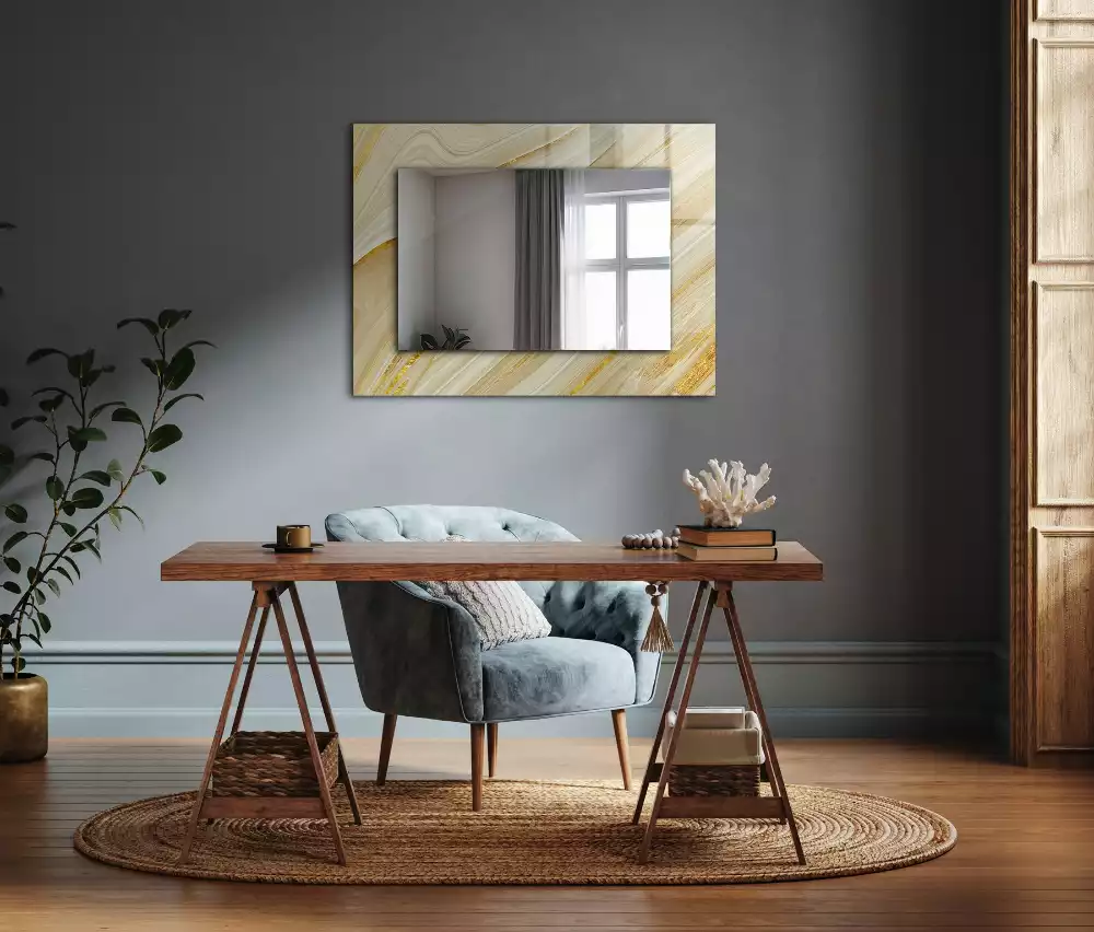 Oglindă dreptunghiulară cu decor cu linii abstracte galbene