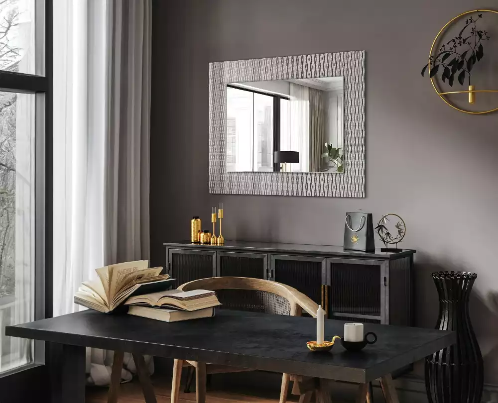 Oglindă dreptunghiulară cu ramă decorativă cu textură textilă