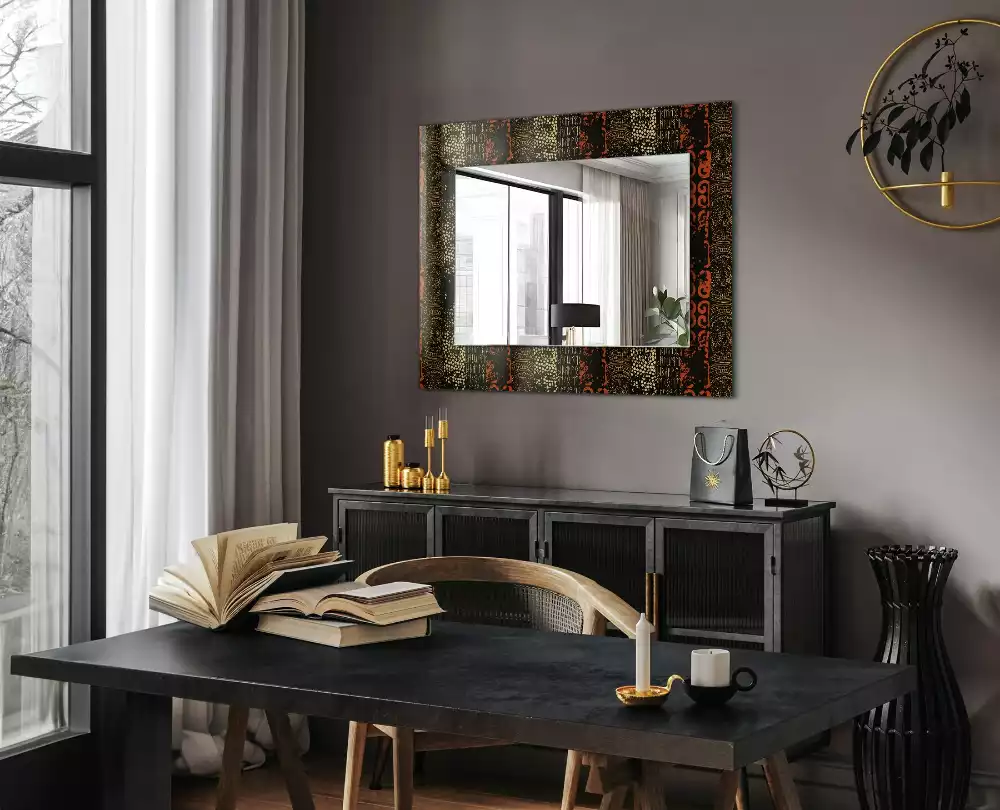 Oglindă dreptunghiulară cu decor ornamental etnic