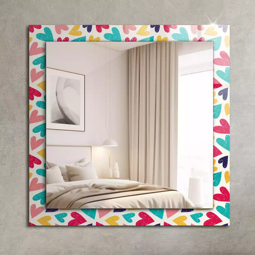 Oglindă dreptunghiulară cu decor în formă de inimă colorată