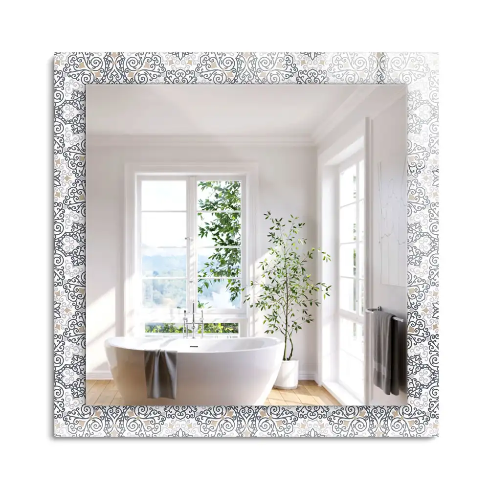 Oglindă dreptunghiulară cu decor ornamental