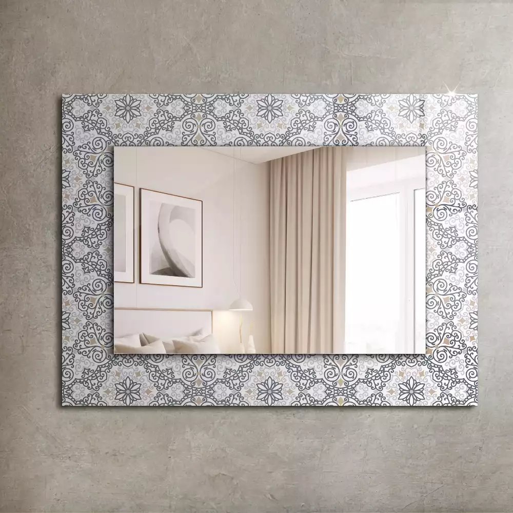 Oglindă dreptunghiulară cu decor ornamental