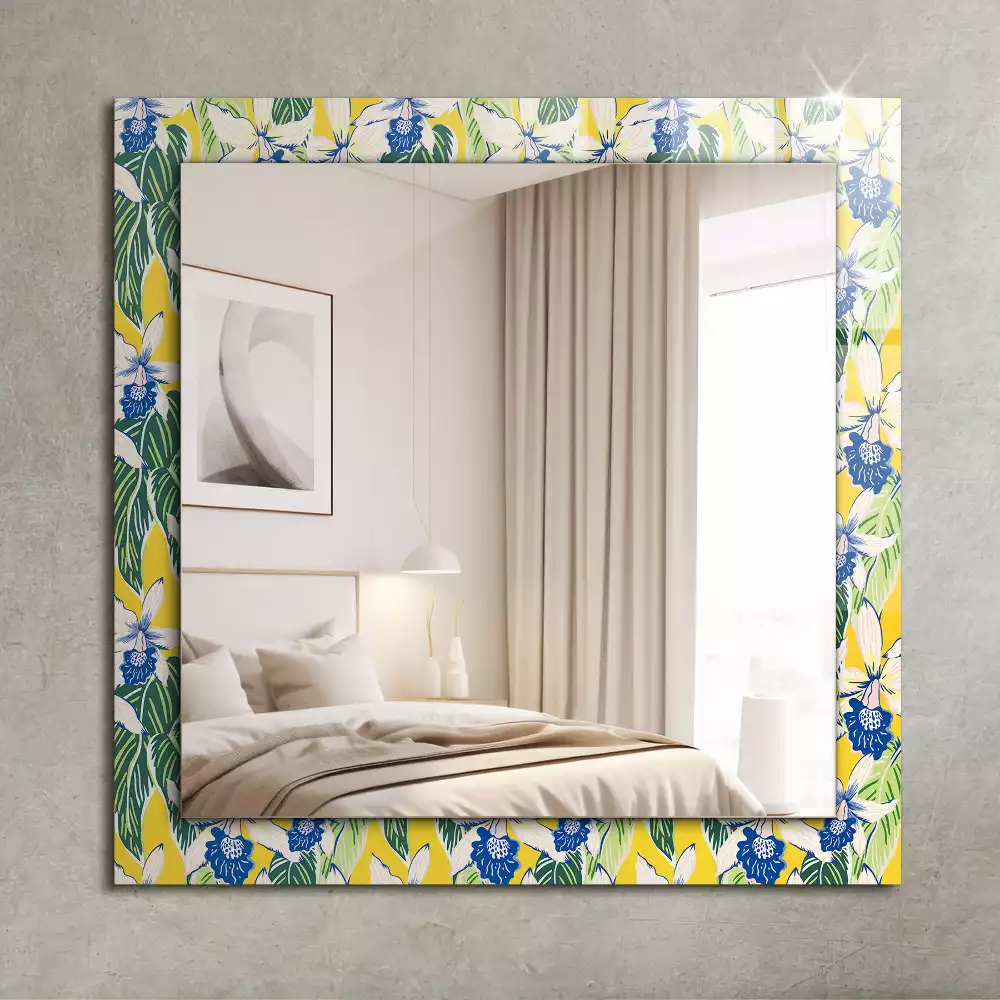 Oglindă dreptunghiulară cu ramă decorată cu flori și frunze