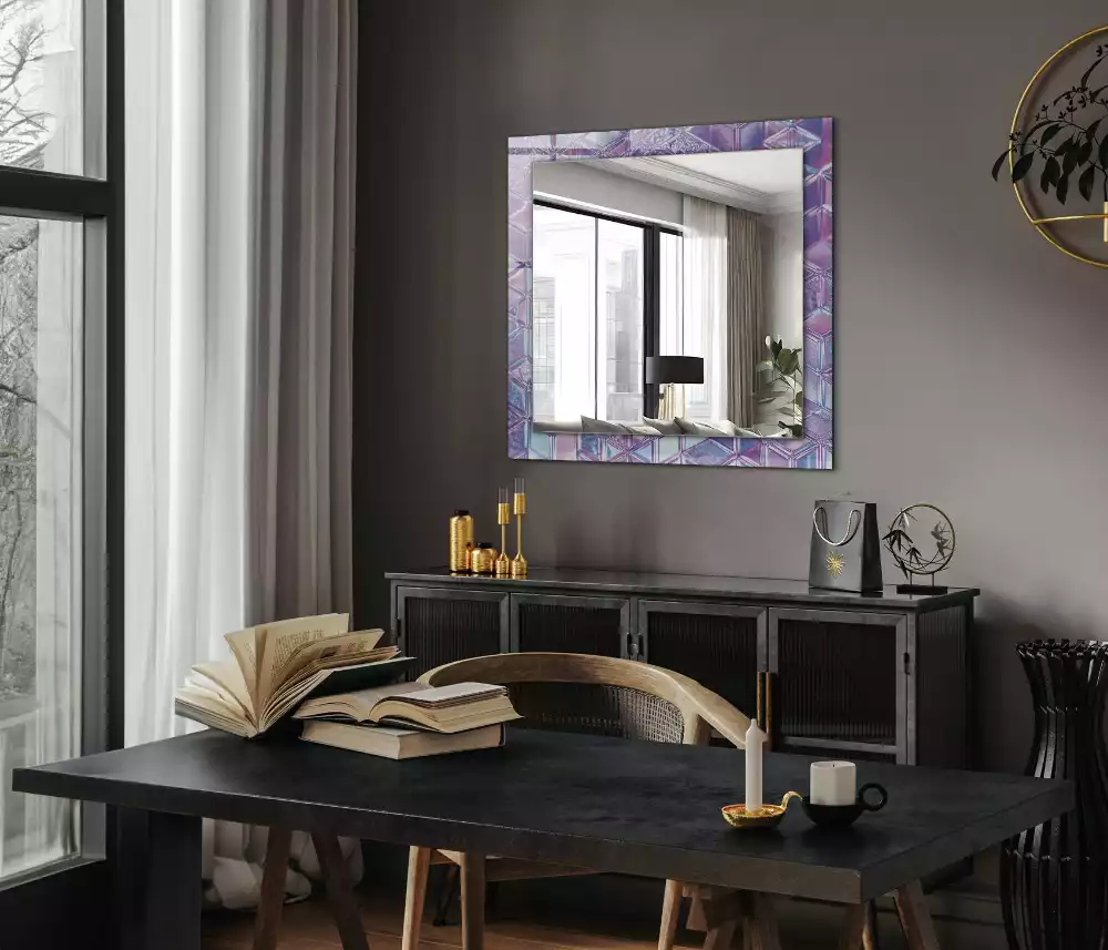 Oglindă dreptunghiulară cu ramă decorată cu imprimeu de cuburi transparente colorate