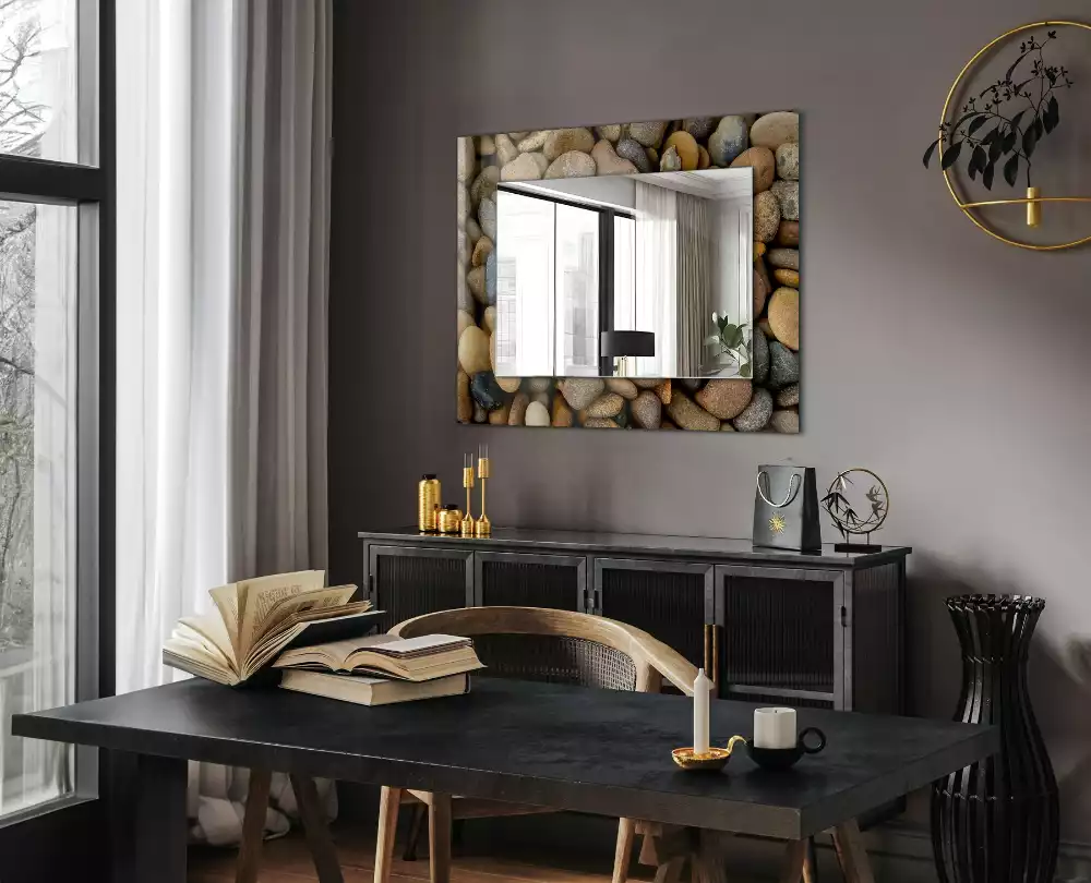 Oglindă dreptunghiulară cu decor din pietre netede colorate