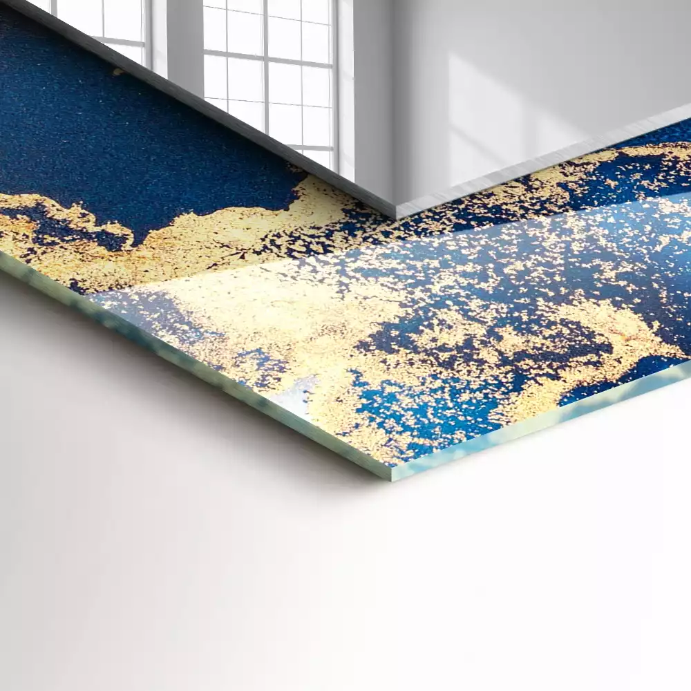 Oglindă dreptunghiulară decorativă cu design abstract
