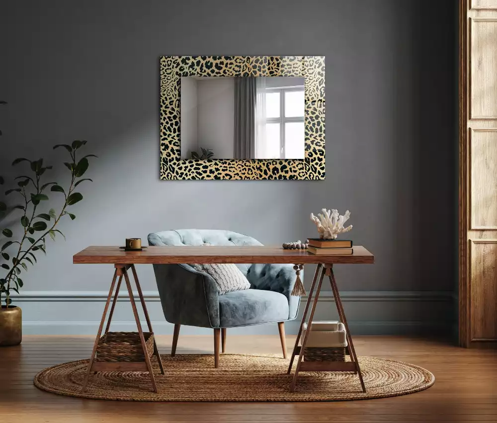 Oglindă dreptunghiulară cu ramă cu imprimeu leopard