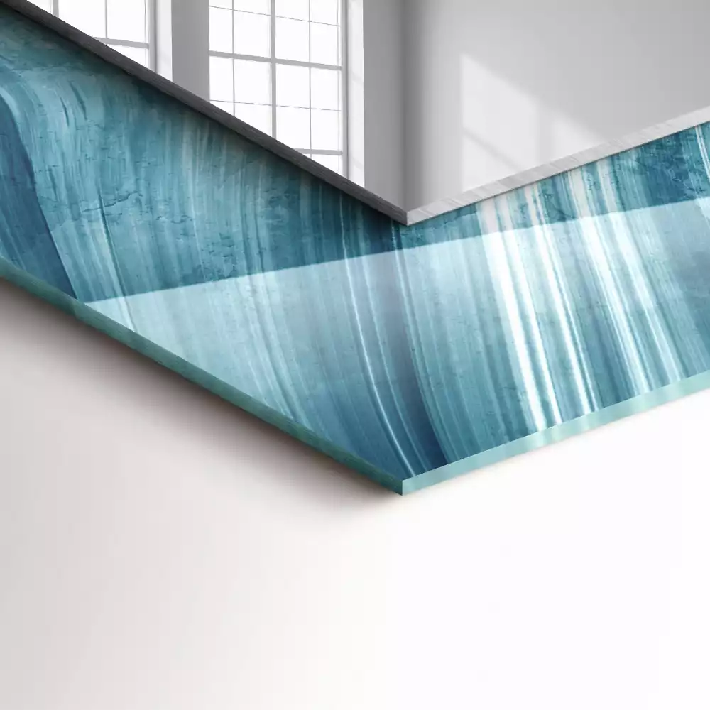 Oglindă dreptunghiulară cu decor abstract și linii albastre