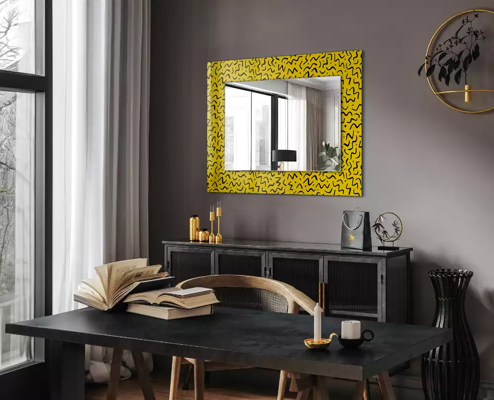 Oglindă dreptunghiulară cu model abstract galben