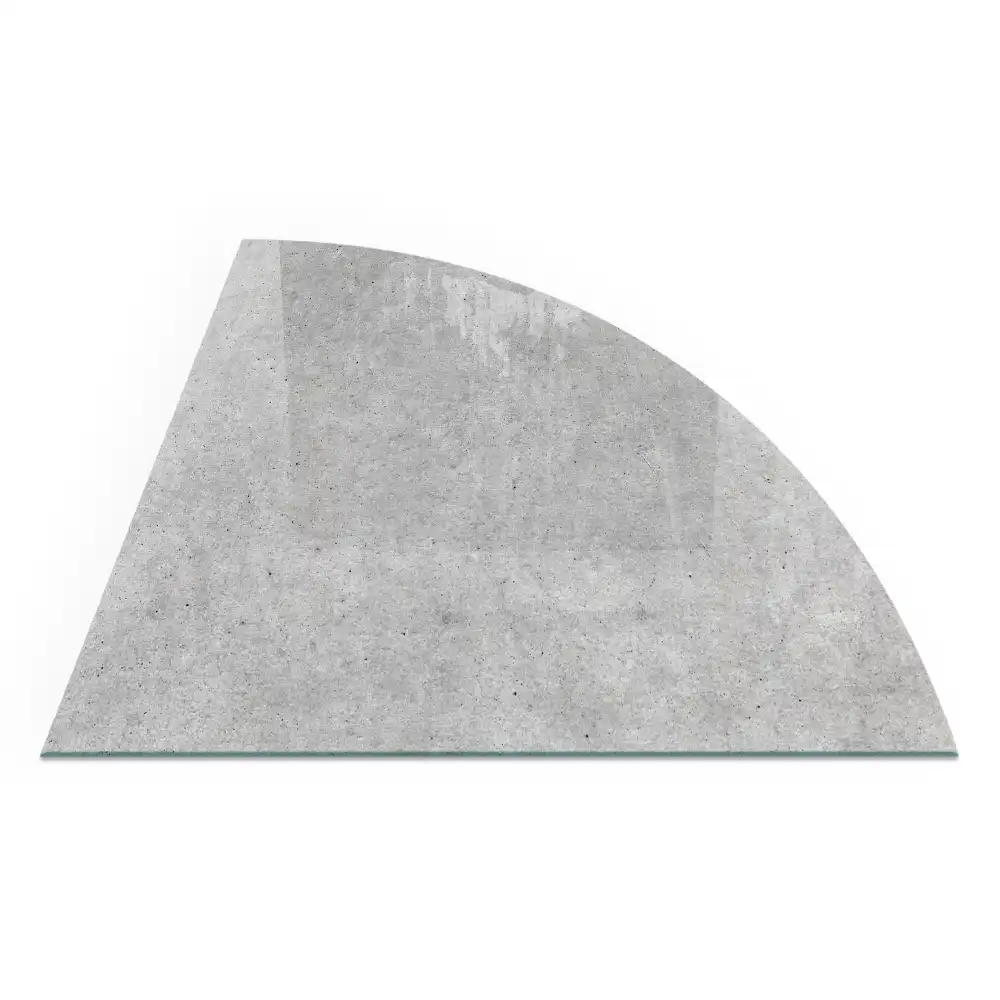 Placă de protecție din sticlă securizată sub sobă în formă de sfert de cerc cu textură de beton brut
