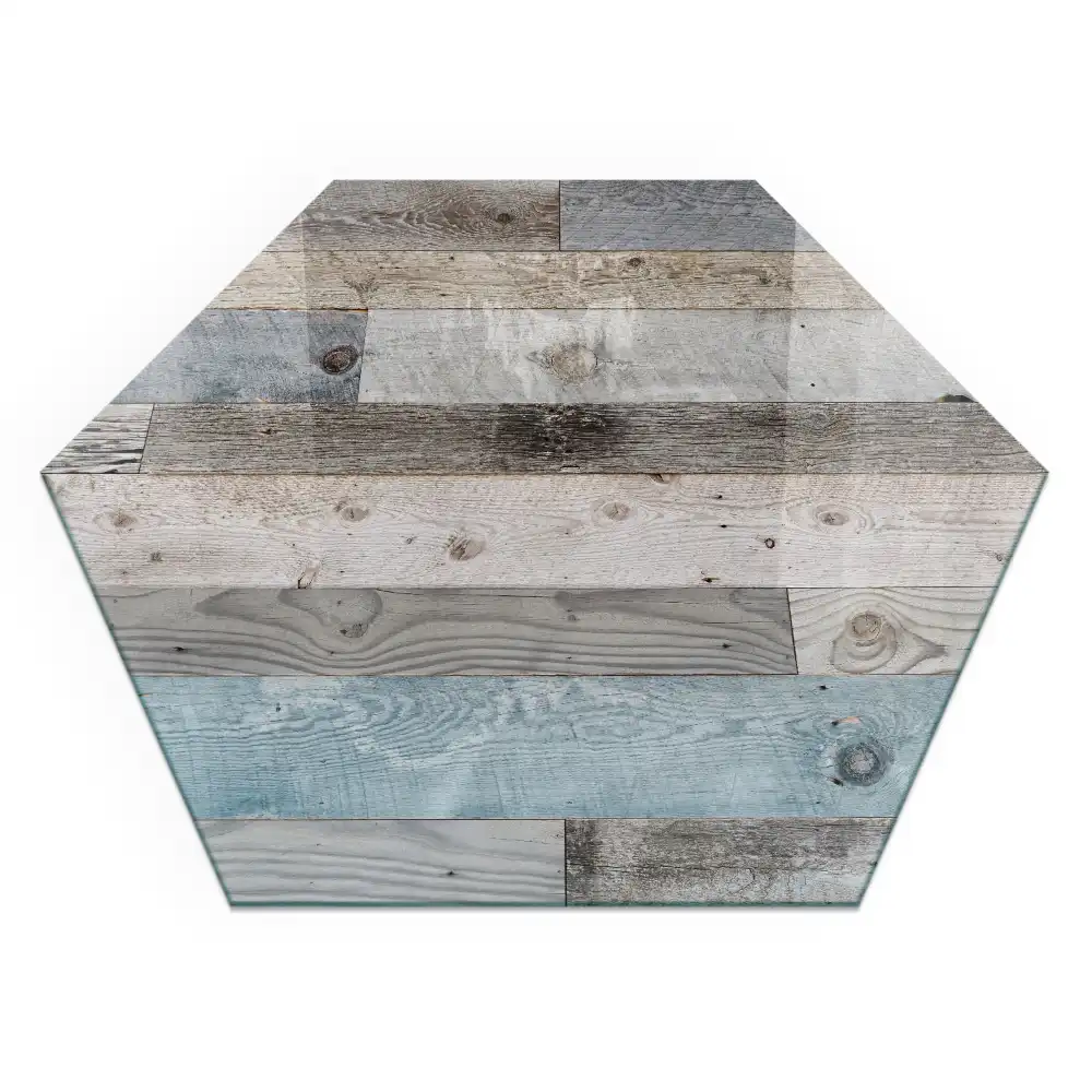 Placă de protecție hexagonală sub sobă cu model de scânduri în nuanțe variate