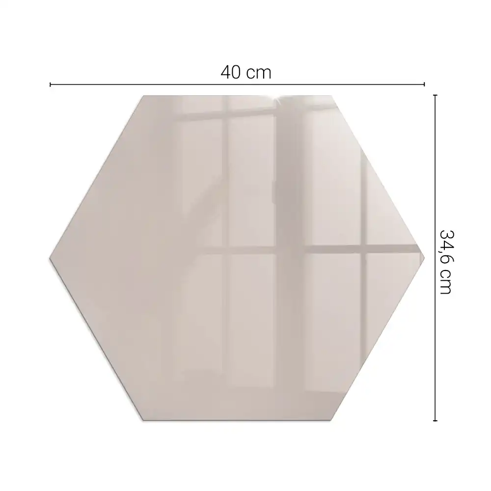 Protecție hexagonală pentru sobă de culoare maro deschis