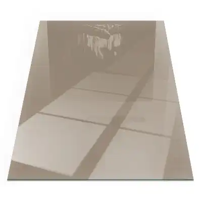 Placă dreptunghiulară din sticlă securizată pentru protecția podelei sub sobă de culoare maro