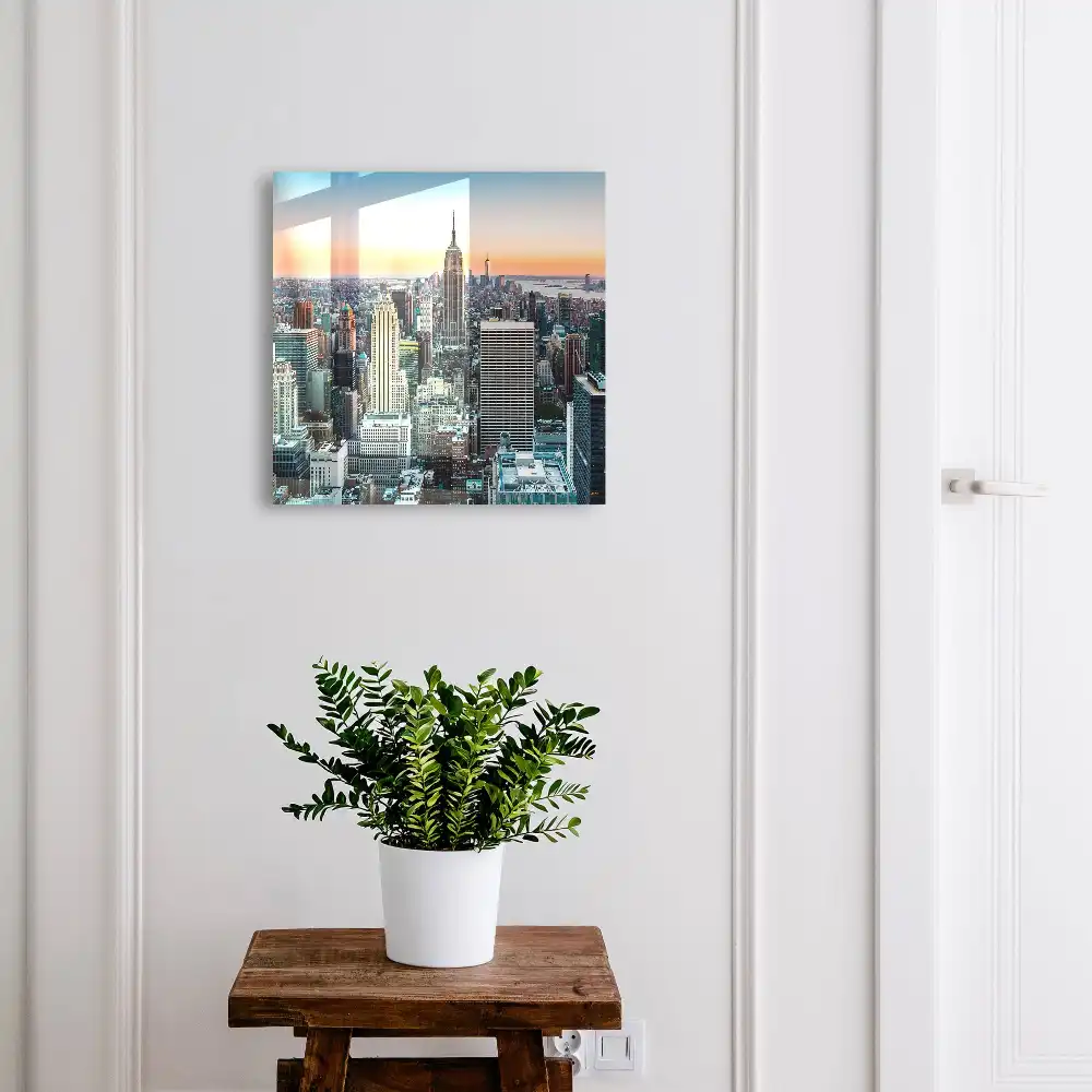 Casetă pentru chei cu design modern și panoramă urbană a zgârie-norilor