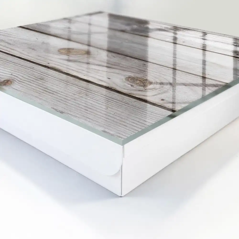 Casetă pentru chei cu design natural din scânduri de lemn și spațiu de depozitare