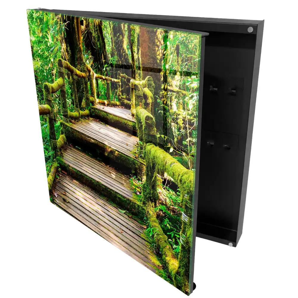 Dulapior pentru chei cu design de pod de lemn și pădure verde