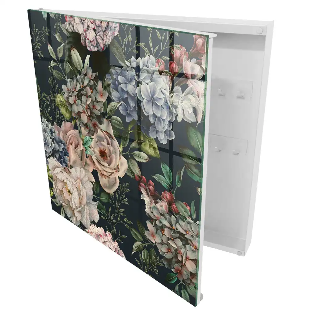Casetă pentru chei cu motive florale romantice pe fundal întunecat