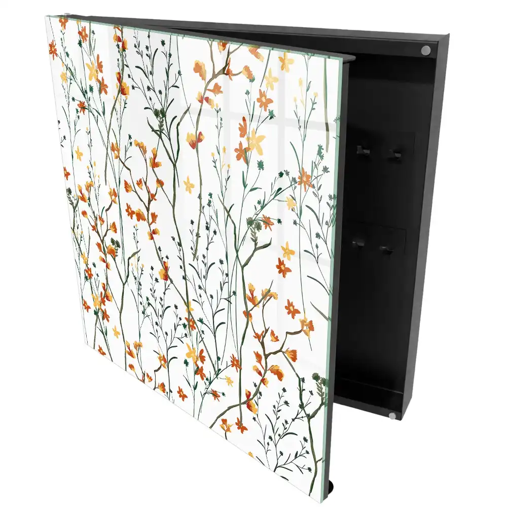 Casetă pentru chei cu model floral pe fundal alb