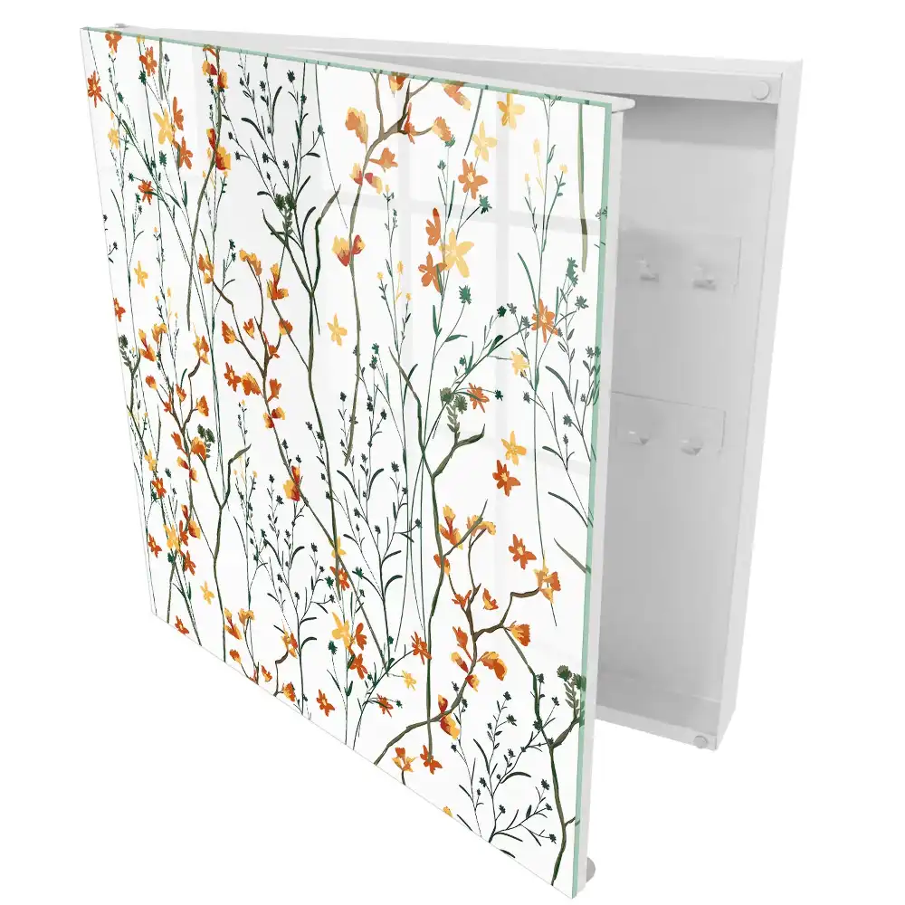 Casetă pentru chei cu model floral pe fundal alb