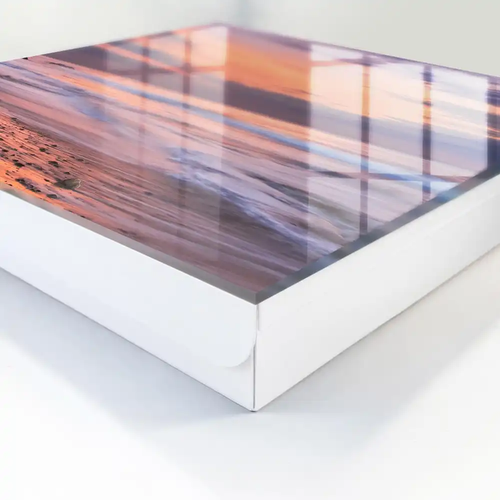Dulapior pentru chei cu design apus de soare romantic peste mare