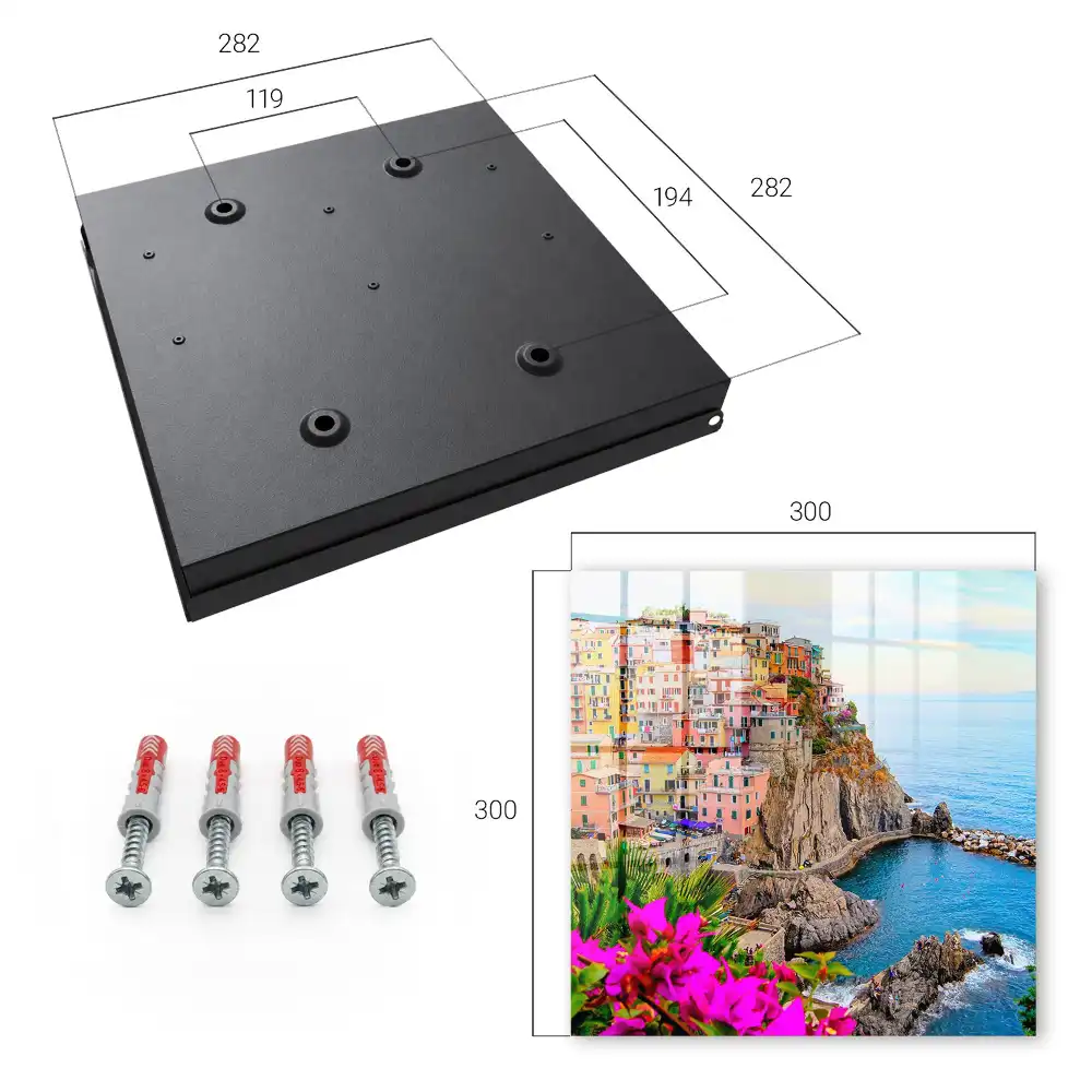 Casetă pentru chei cu model de case colorate lângă mare