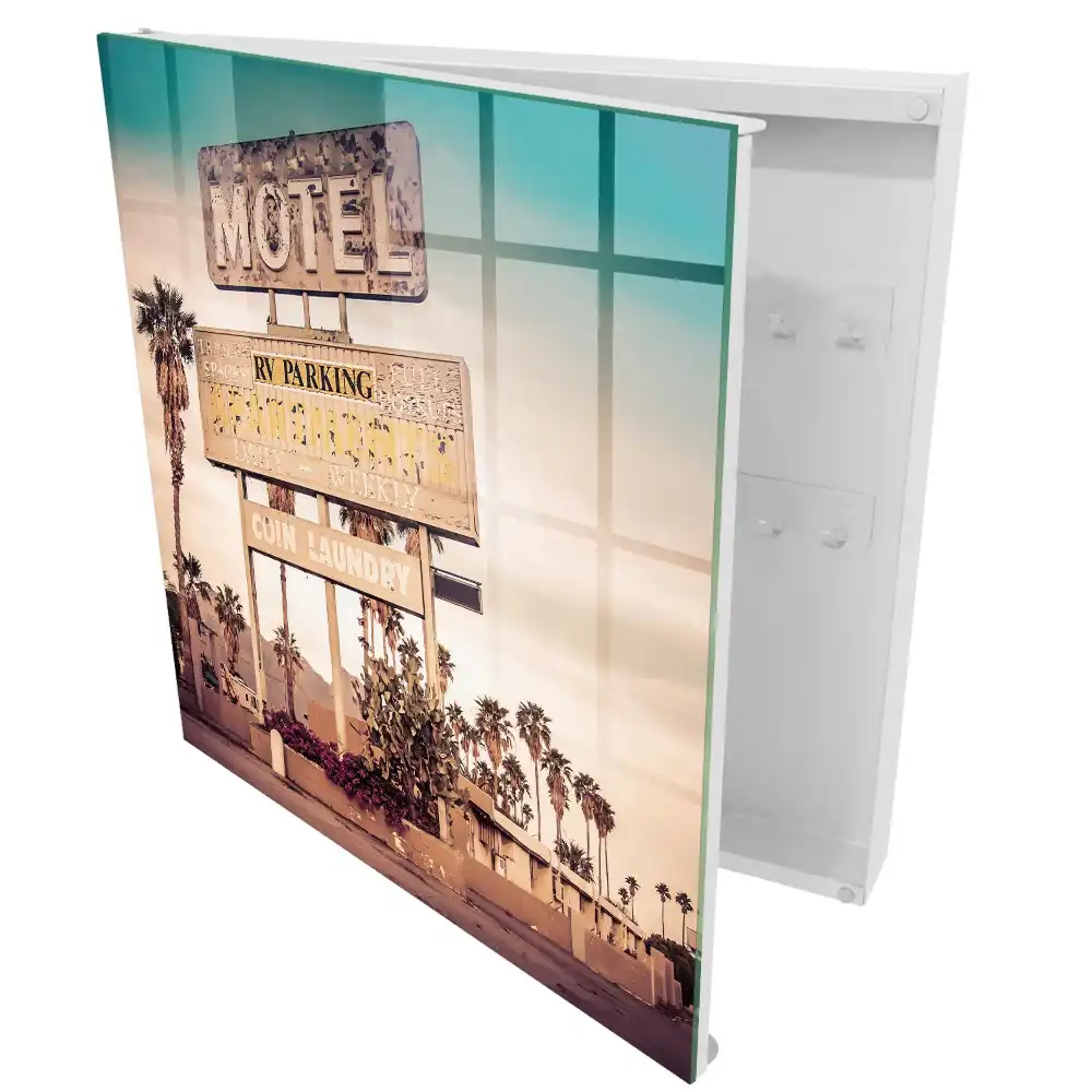 Suport pentru chei de perete cu design de semn de motel și palmieri
