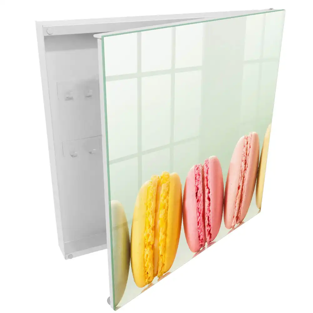 Casetă pentru chei cu model macaron colorat pe fundal pastel