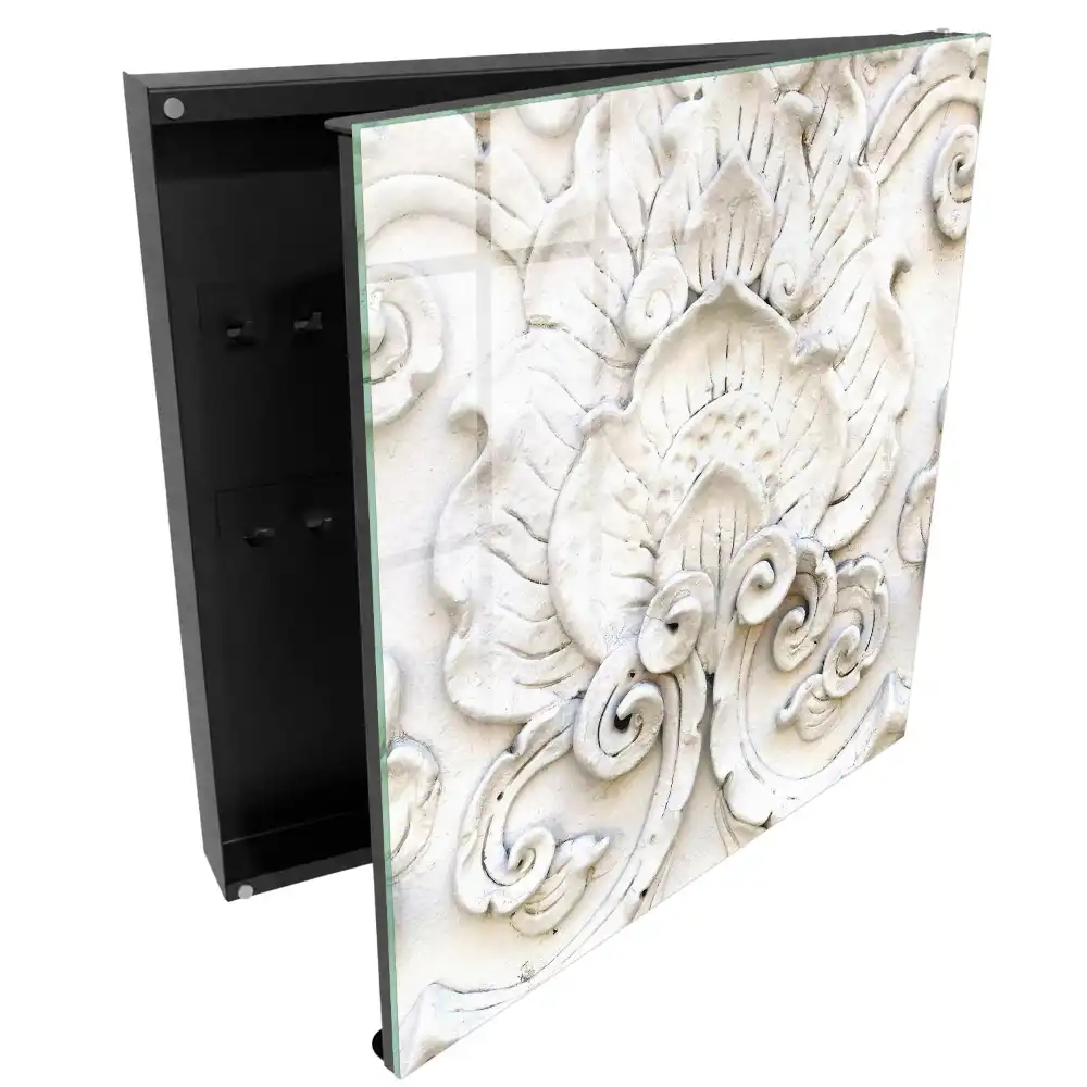 Cuier de perete pentru chei cu motive florale decorate complex