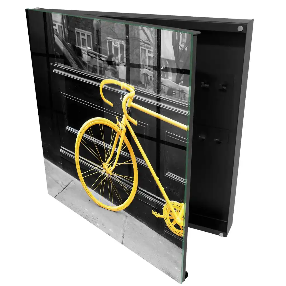 Casetă pentru chei de bicicletă cu design galben pe fundal alb-negru